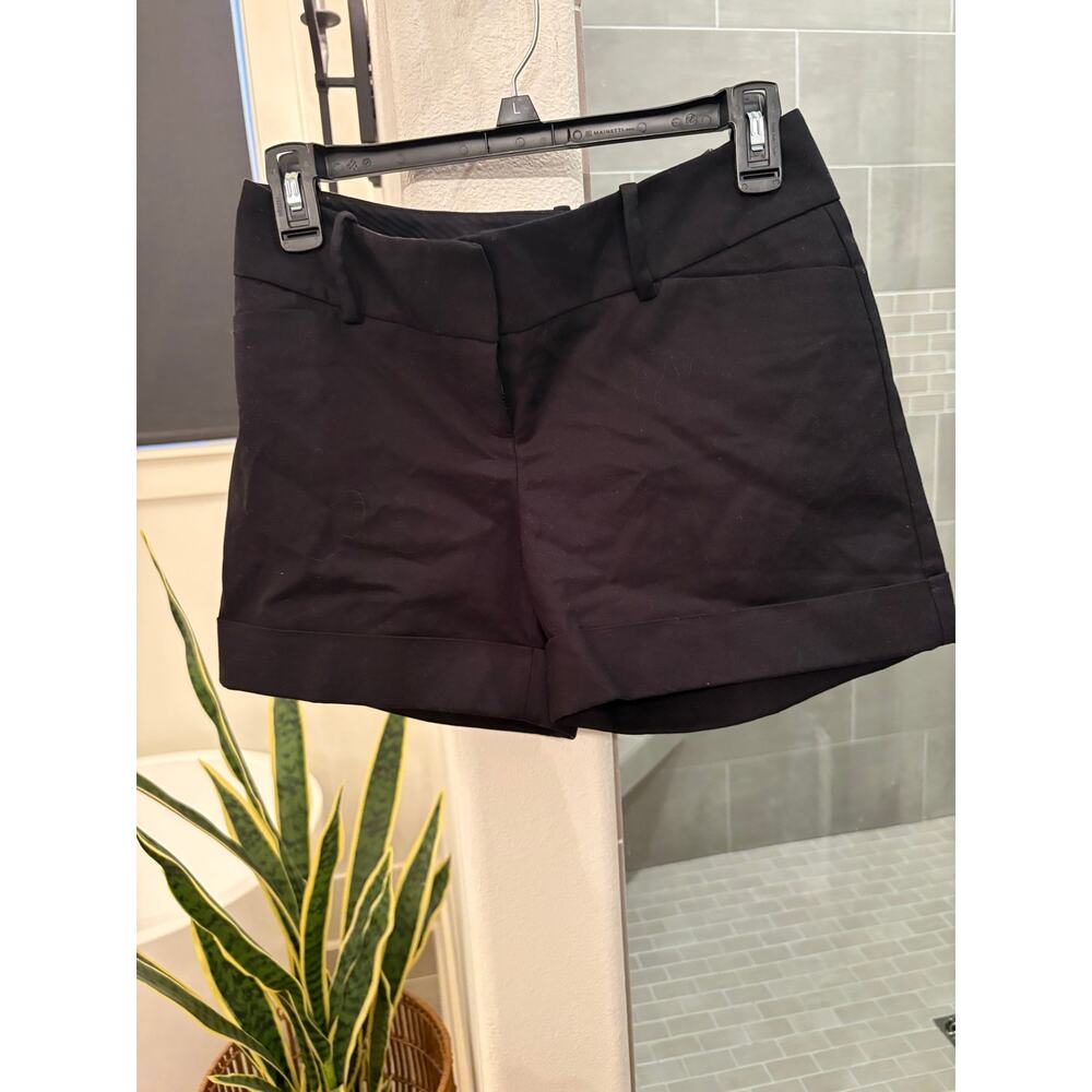 NWT The Limited Drew Fit Trouser cuffed shorts